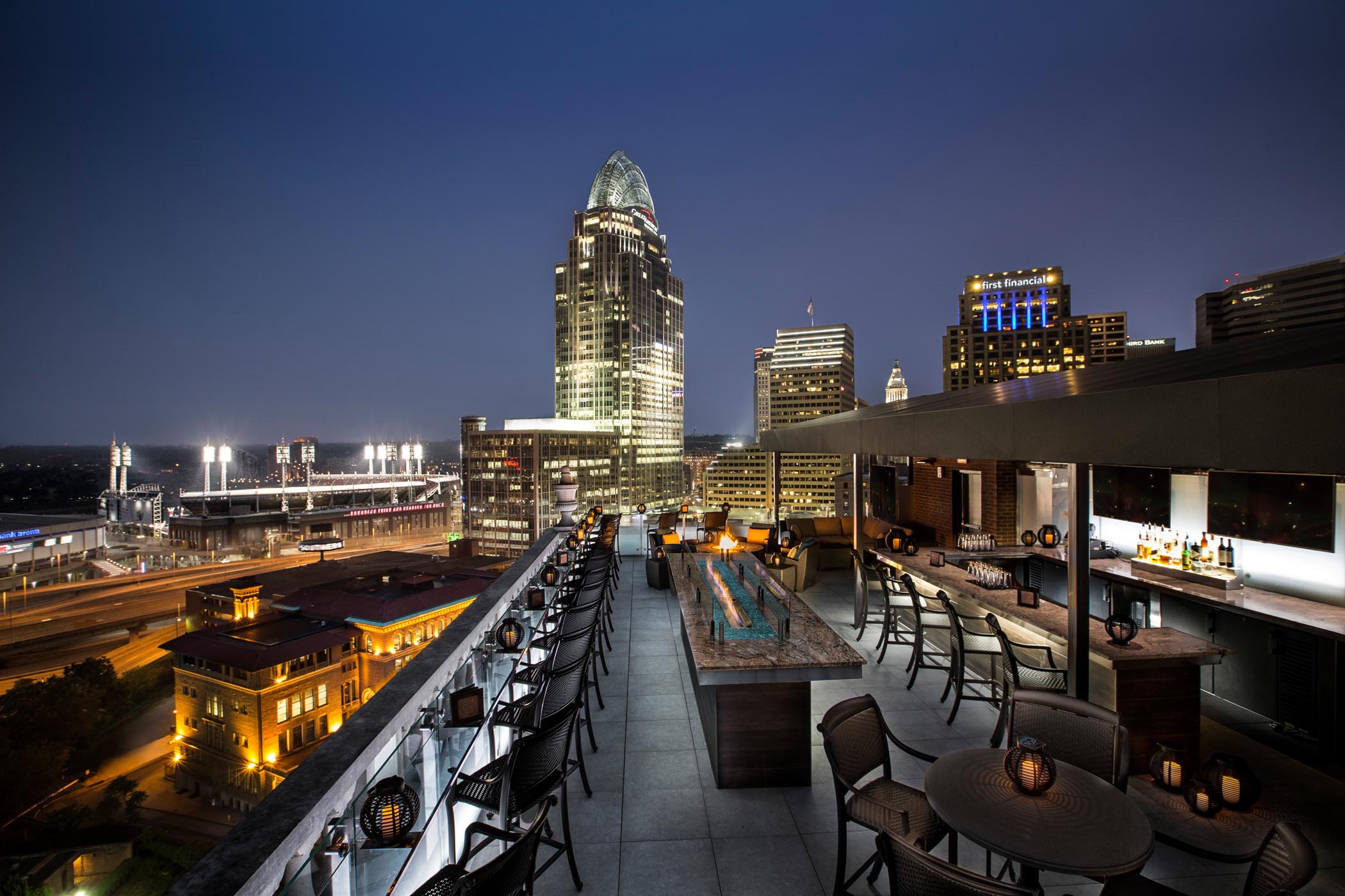 Exterior of a hotel roof top bar Cincinnati