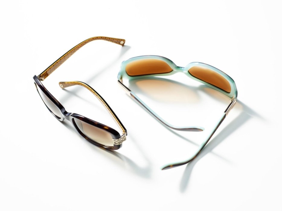 Two glasses on a white background