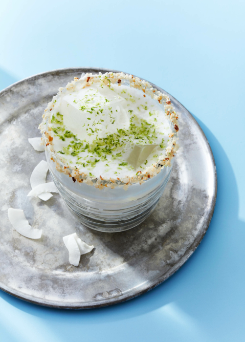 Cocktail photography, Cantera Negra coconut, lime 1