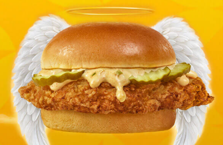 GoldStar Mock_TJ Vissing_Food Photography, Chicken Sandwich