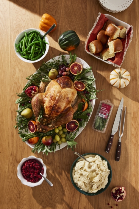 Thanksgiving, tabletop, 80 acres, pumpkin, turkey, table setting, bread, green beans, herbs